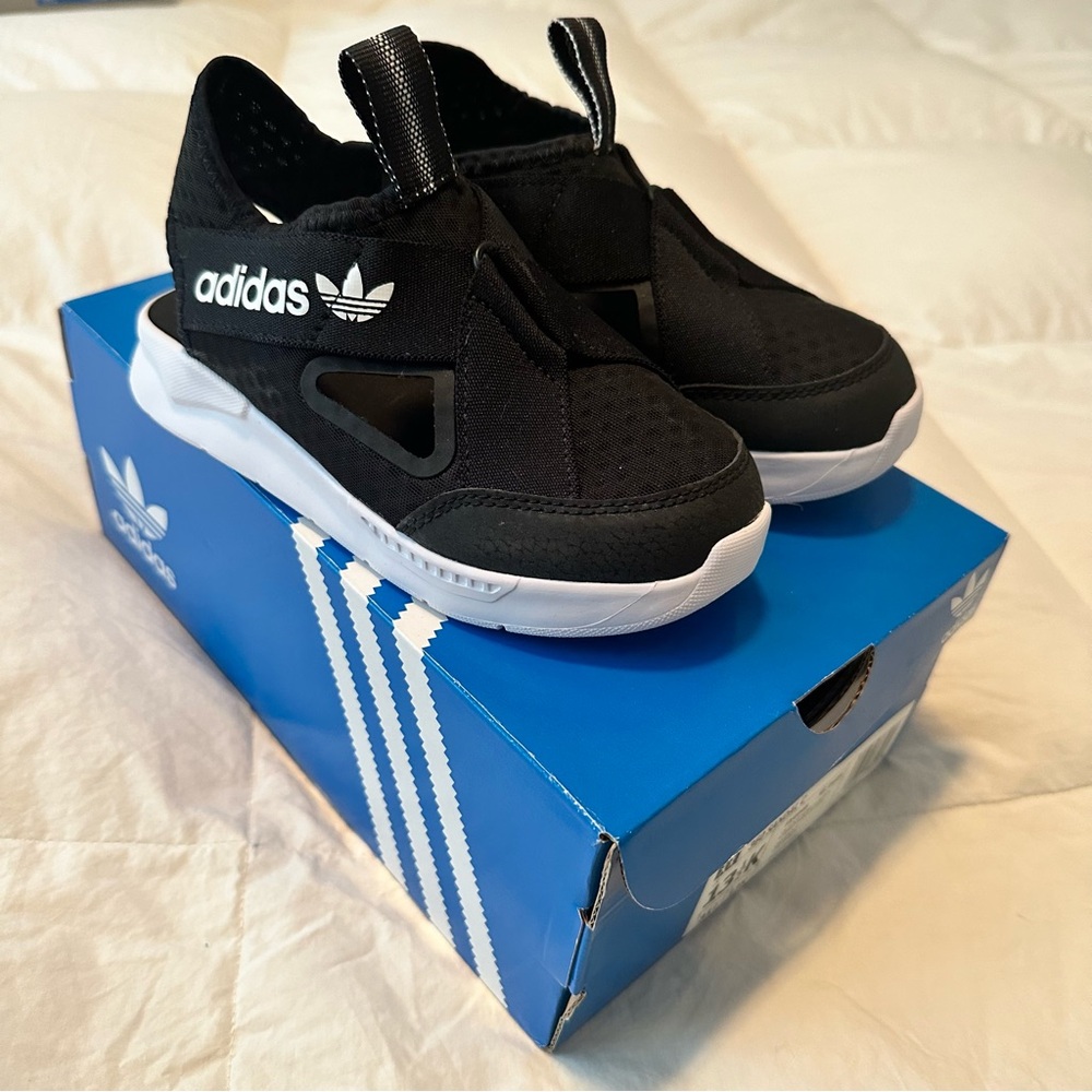Adidas active sandals / water shoes